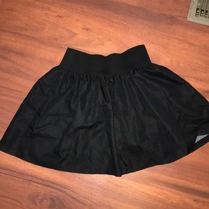 BLACK SKATER SKIRT